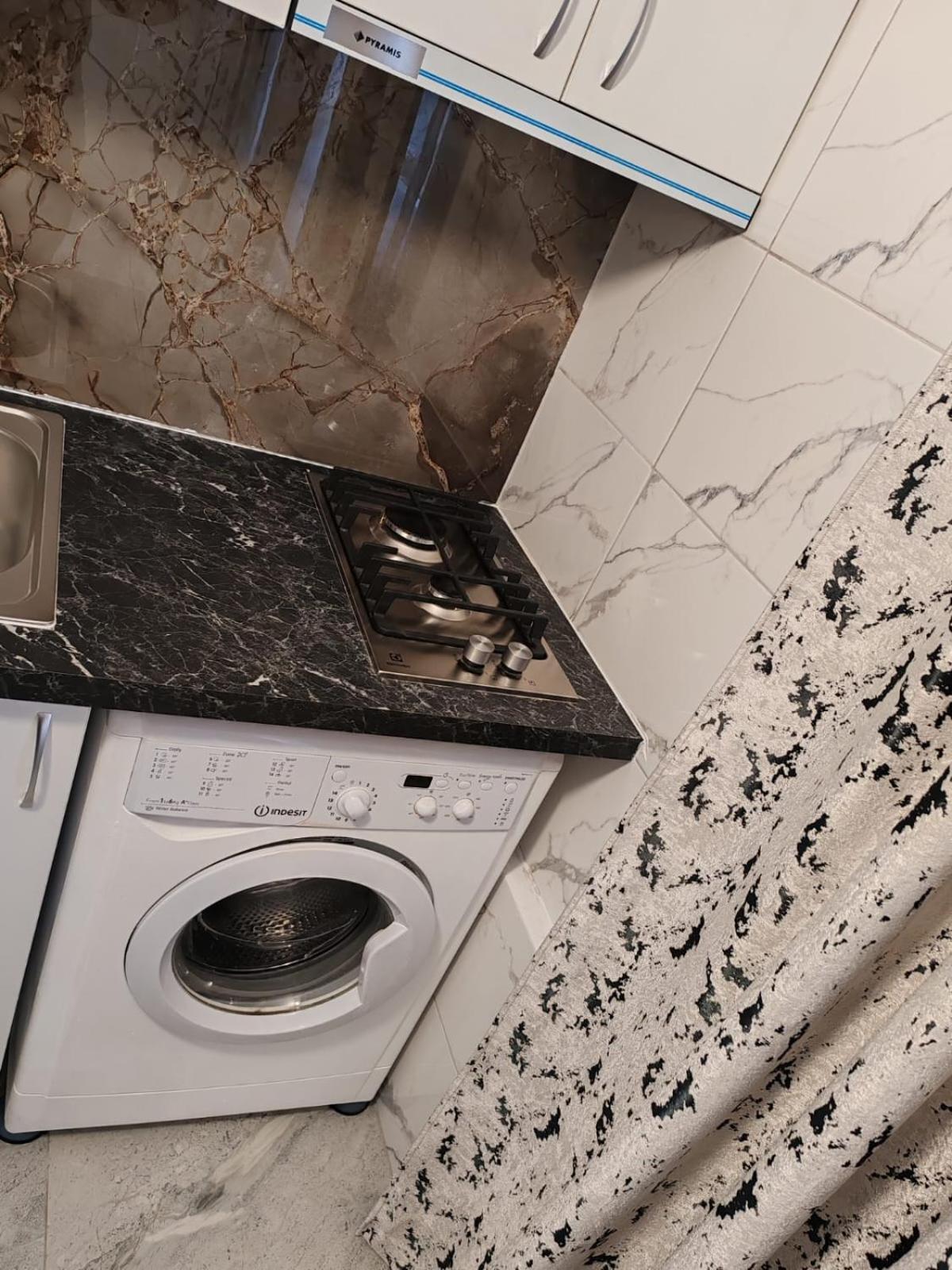 Garsoniera G3 Apartment Craiova Ngoại thất bức ảnh
